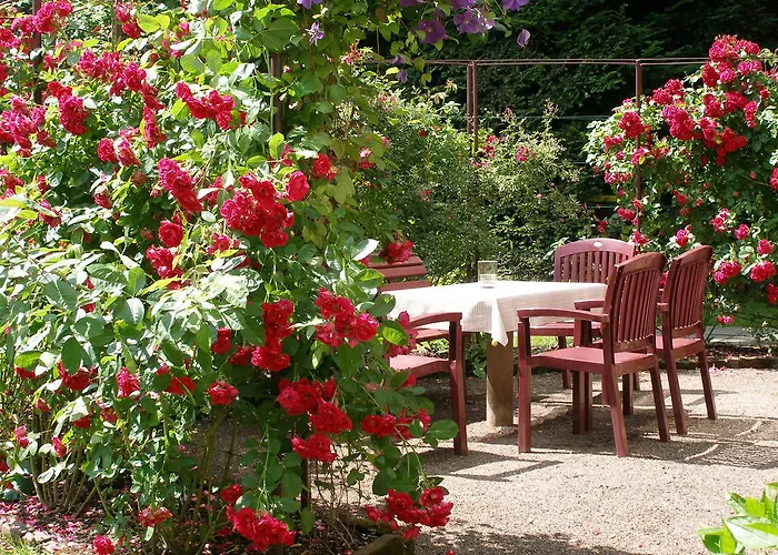 Martha Πανσιόν Ruhla